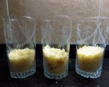 Foto del paso 1 de la receta: Delicia en vasos con postre de chocolate, frutillas y vainillas