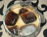 Foto langkah ke 4 dari resep Ice Coffee Milk.