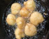 A picture of step 4 of Dahi vada.