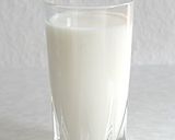 A picture of step 2 of 3 ingredient ice cream.