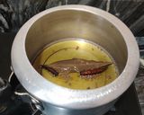 A picture of step 3 of White matar chole.