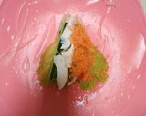 Foto langkah ke 1 dari resep Salad roll ala mamah zafran.