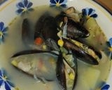 Foto del paso 7 de la receta: Sopa de mariscos y pescado