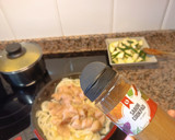 Foto del paso 2 de la receta: Salteado de pollo y calabacín "sabor Cookpad" con cous cous