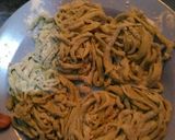 Foto langkah ke 4 dari resep Mie Ayam Bayam Homemade.