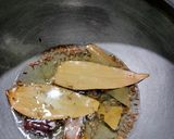 A picture of step 2 of Veg pulao.
