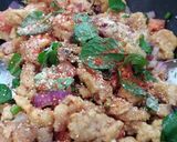รูปขั้นตอนการทำที่ 9 ของ ข้าวยำเห็ดแซ่บ (Spicy Mushroom Salad)