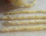 Foto langkah ke 4 dari resep Stick Keju Daba.