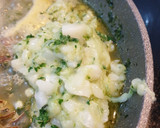 Foto del paso 4 de la receta: 🦐🦐merluza en salsa verde a mi manera🦐🦐