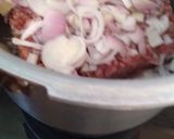 A picture of step 1 of Qeema sabzi.
