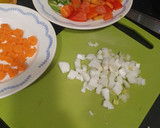 Foto del paso 1 de la receta: Cerdo estofado al vino tinto