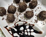 A picture of step 7 of Oreo Chocolate Truffle Balls.