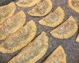 Foto del paso 8 de la receta: Empanadillas de gambas y champiñones