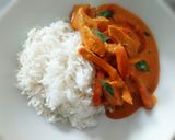A picture of step 3 of Fluffy's panang curry.