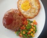 Foto langkah ke 6 dari resep Beef Burger Rice & Sunny Side Up.