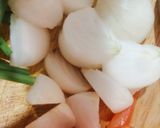 รูปขั้นตอนการทำที่ 2 ของ ผัดวุ้นเส้นสันในไก่