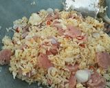 รูปขั้นตอนการทำที่ 1 ของ ข้าวผัดแหนม