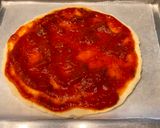 Hình bước làm 2 của món Pizza Tôm / Pizza Xúc Xích