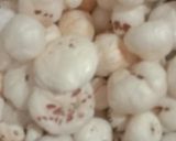 A picture of step 5 of Sindhi makhana curry.