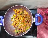 A picture of step 6 of Paneer Jalfrezi.