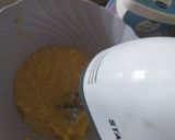 A picture of step 4 of Almond butter muffins.