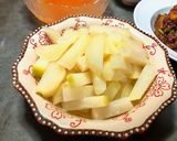 Hình bước làm 3 của món Su Hào Luộc Cà Chua