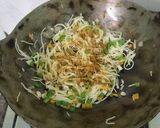 A picture of step 4 of Chinese Samosa.