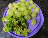 A picture of step 1 of Green Grapes Smoothie.