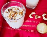 A picture of step 3 of Chickoo and nuts milkshake.