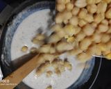 A picture of step 11 of Chole bhature cheese cups.