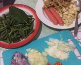 Foto langkah ke 1 dari resep Oseng - Oseng Tahu Tempe Sosis.