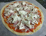 Foto del paso 4 de la receta: Pizza de atún, jamón y champiñones