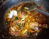 A picture of step 4 of Chicken karahi 💝💝.