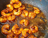 Foto del paso 4 de la receta: Pimientos asados con puré de patatas y gambas