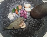 Foto langkah ke 2 dari resep Simple kulit mlinjo pedas manis.