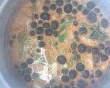A picture of step 3 of Red Curry with Chicken Thighs, Straw Mushrooms, and Mixed Vegetables.