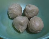 Foto langkah ke 1 dari resep Cah Sawi Putih Bakso.