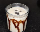 A picture of step 3 of Chikoo shake.