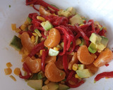 Foto del paso 2 de la receta: Ensalada de pimientos del piquillo con mandarina