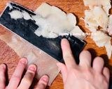 滷肉飯「自己做的，香而不膩，滿滿膠質」的食譜步驟2照片
