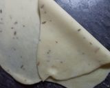 A picture of step 2 of Aloo ka SAMOSA.