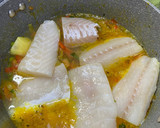 Foto del paso 3 de la receta: Caldillo de congrio al curry