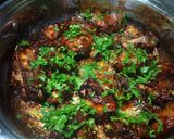 A picture of step 5 of Honey glazed chicken.