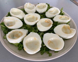 Foto del paso 3 de la receta: Huevos rellenos con salmón