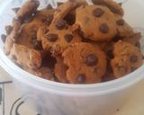 Foto langkah ke 6 dari resep Cookies chocochip untuk pemula.