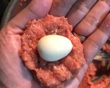 Foto langkah ke 2 dari resep Semur Bola Bola Daging Isi Telur Puyuh.