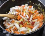 Une image de l'étape 14 de Soupe de navets, carottes, poireau et tomates aux épices tajine.