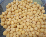 Foto del paso 1 de la receta: Garbanzos con butifarra y calabaza