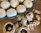 Une image de l'étape 1 de Champignons au four farcis au Boursin®️.