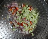 A picture of step 2 of Tangy Chatpata Street style Bhel.